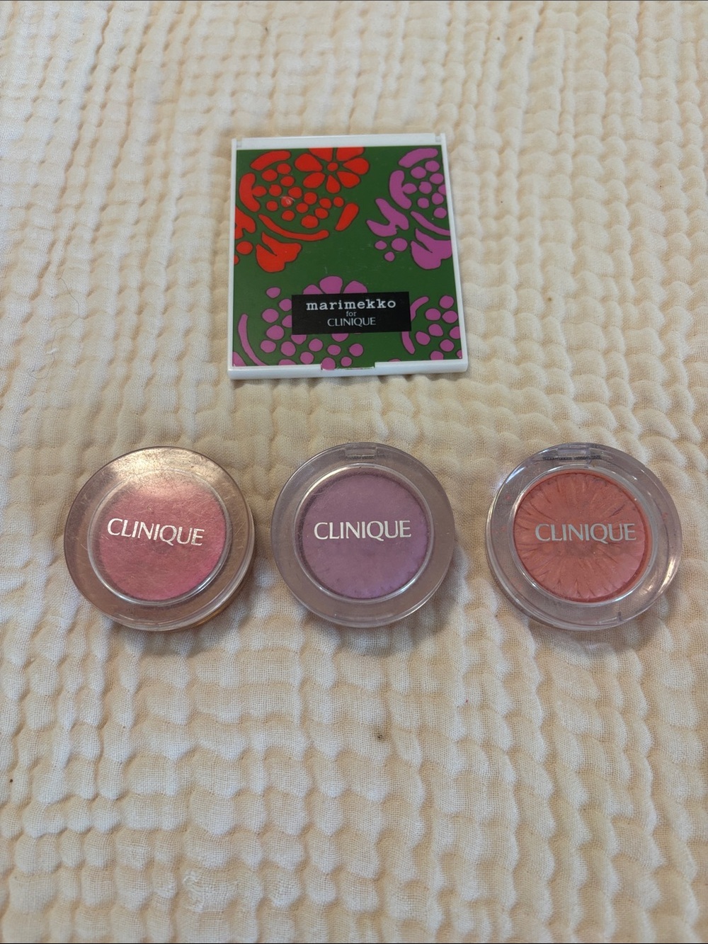 Clinique Trio: Pink, Lavender, Peach Cheek & Eye Powders